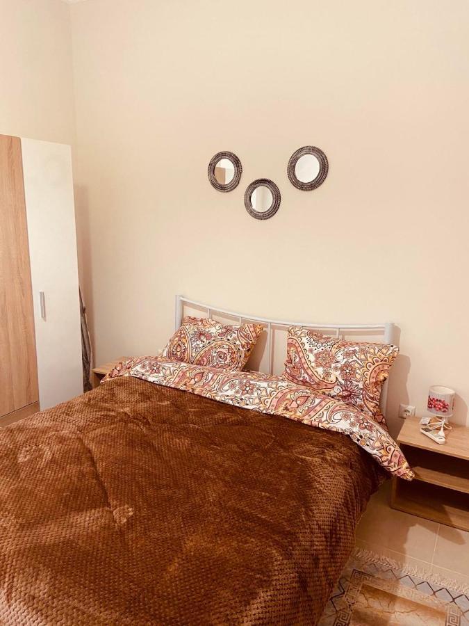 Ifos Apartments Tesalonika Bagian luar foto
