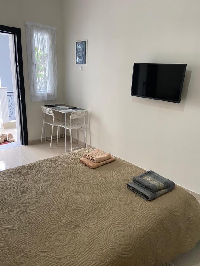 Ifos Apartments Tesalonika Bagian luar foto
